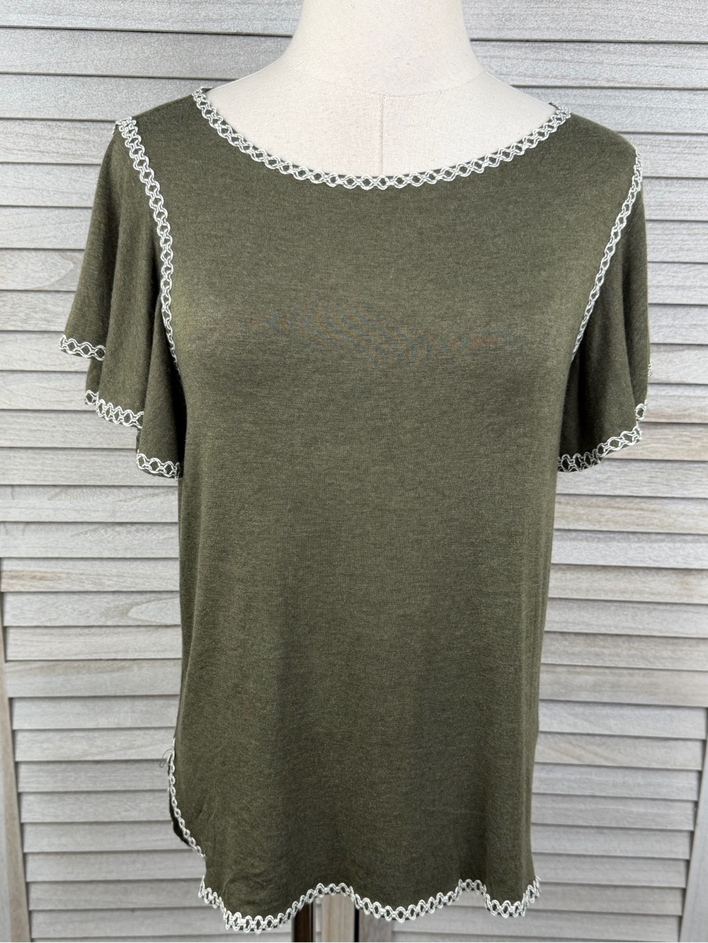MAX STUDIO Women's Boho Cottage Embroidered Flutter Sleeve Tee Olive-Small